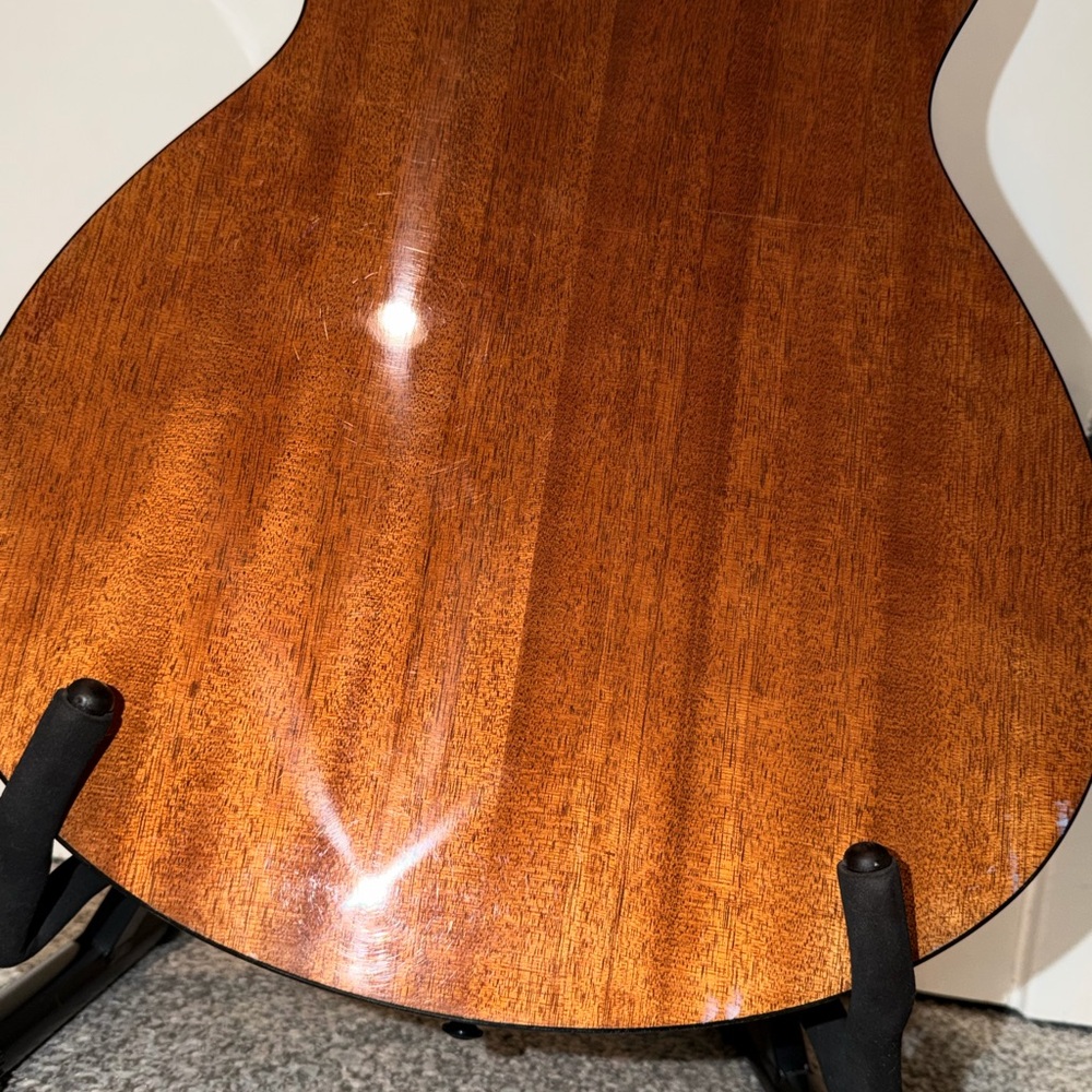 Yamaha FS700S Acoustic Guitar with Spruce Top - Picture 8 of 12